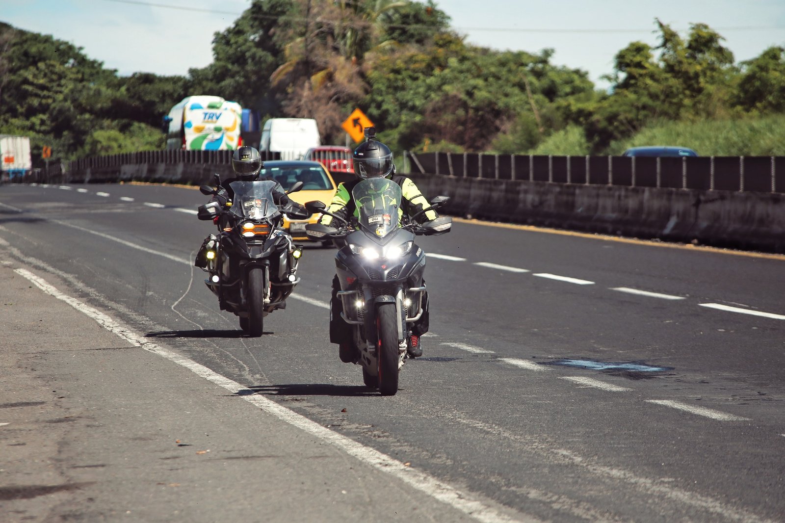 Consejos de Conducción Segura en Carreteras Mexicanas