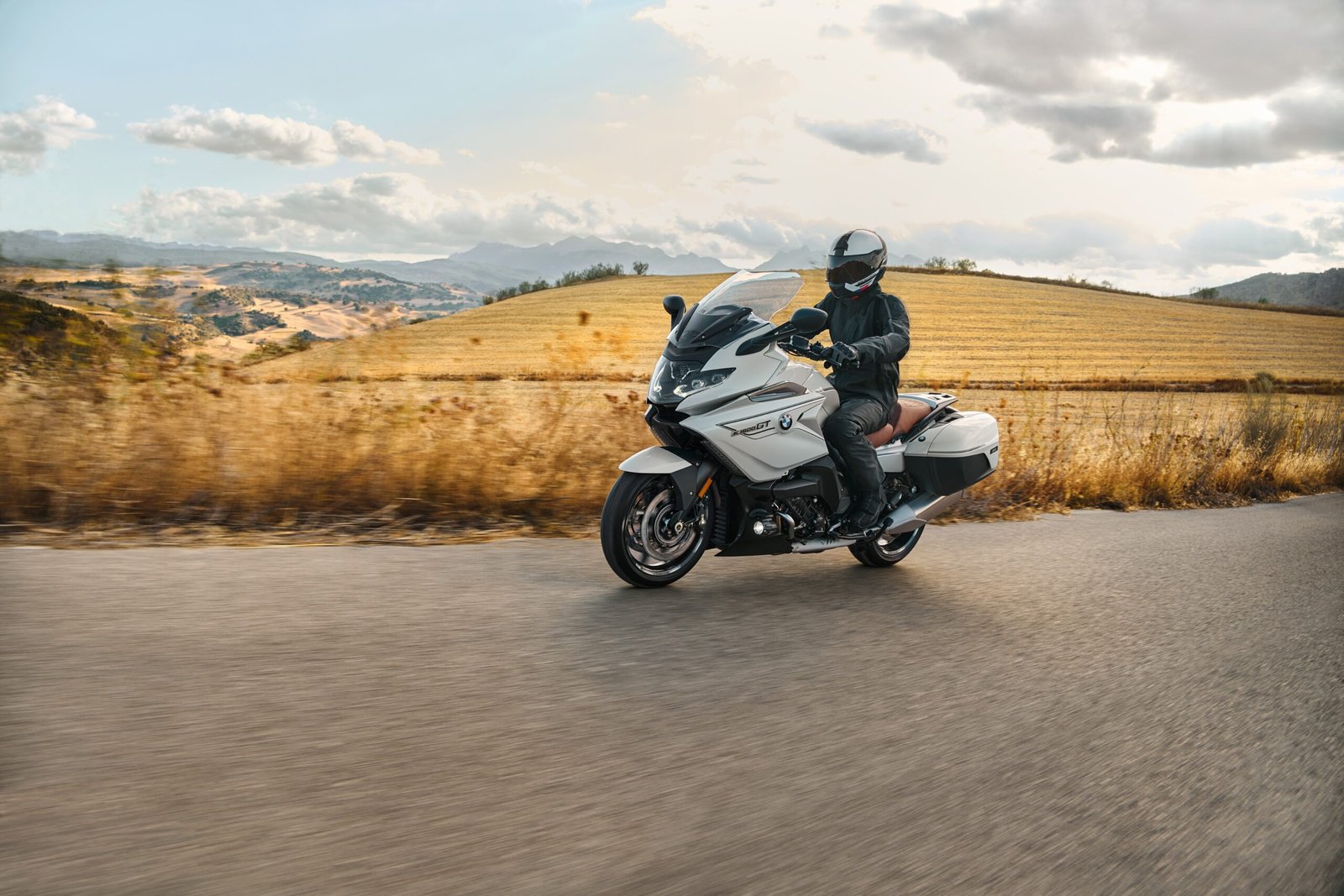 Ficha Técnica BMW Motorrad K 1600 GT: Lujo y Potencia para el Touring Premium