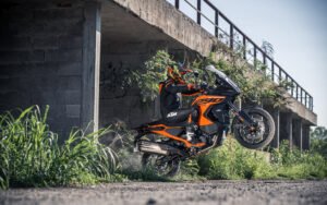 Ficha Técnica KTM 1290 Super Adventure S: Potencia y Comodidad para Largas Distancias