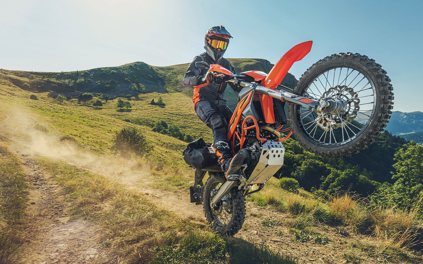 Ficha Técnica KTM 690 Enduro R: La Enduro Definitiva para Todo Terreno