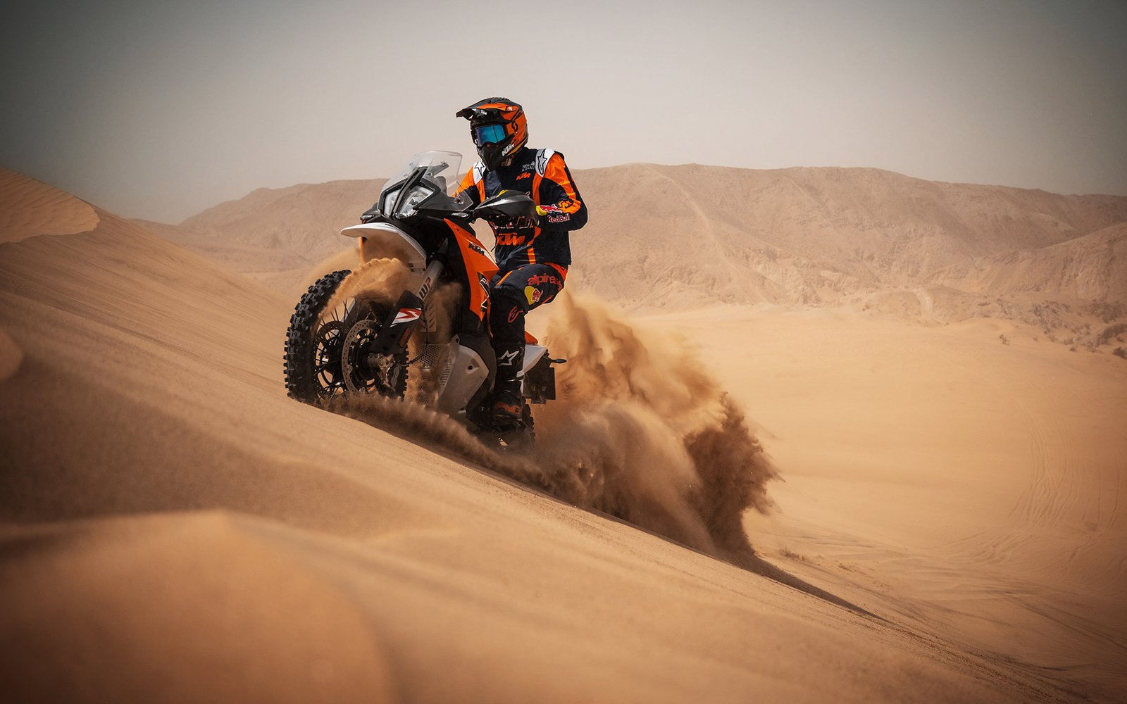 Ficha Técnica de la KTM 890 Adventure R Rally: Preparada para la Aventura Extrema