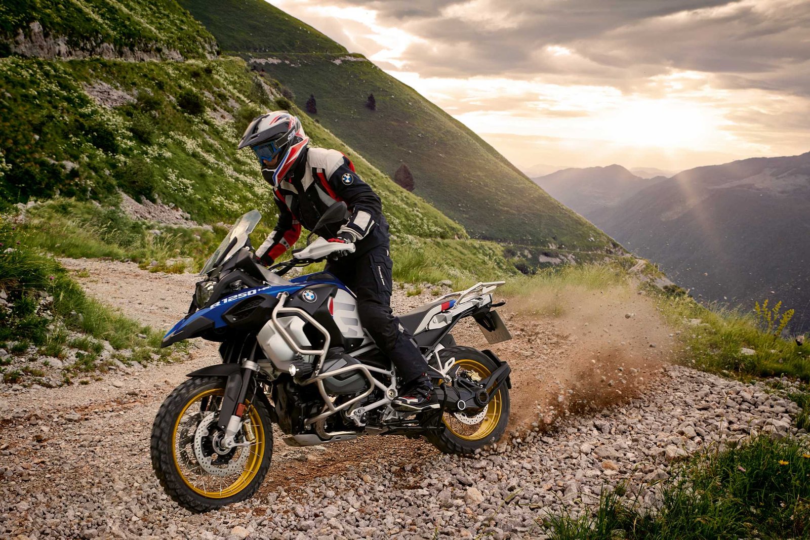 Ficha Técnica BMW Motorrad R 1250 GS Adventure: Dominando Todos los Terrenos
