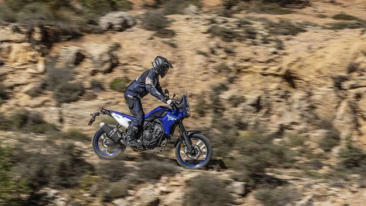 Yamaha Ténéré 700 2025, ficha técnica Ténéré 700, motocicleta de aventura Yamaha, especificaciones Ténéré 700 2025, precio Yamaha Ténéré 700 México, comparativa Ténéré 700 vs KTM 790 Adventure, Aprilia Tuareg 660, Honda Transalp 750, motocicleta off-road, Yamaha Ténéré 700 características.