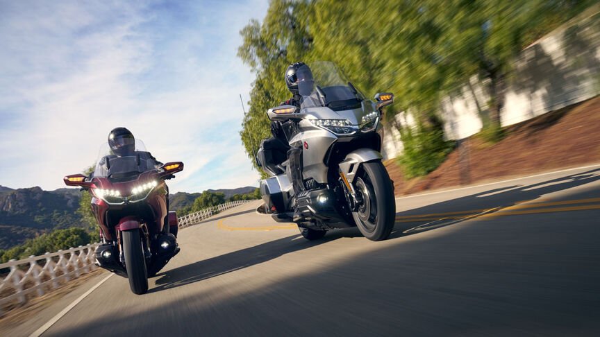 Honda Gold Wing Tour 2025, ficha técnica Honda Gold Wing, motocicleta de turismo de lujo, moto touring 2025, Gold Wing DCT México, comparación Gold Wing vs BMW GTL, motocicleta para viajes largos, especificaciones Honda Gold Wing, moto Honda de 6 cilindros, precio Honda Gold Wing en México
