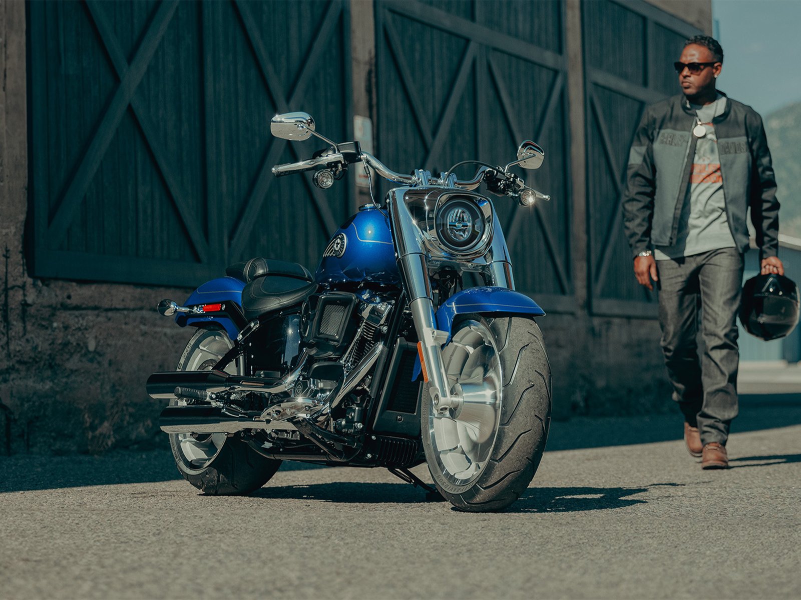 Harley-Davidson Fat Boy 117 2025, ficha técnica Fat Boy 117, precio Fat Boy 117 México, Harley Davidson Fat Boy especificaciones, cruiser potente, moto custom Harley, Milwaukee-Eight 117, comparativa Fat Boy vs Chief, motocicleta estilo retro, Harley Fat Boy torque.