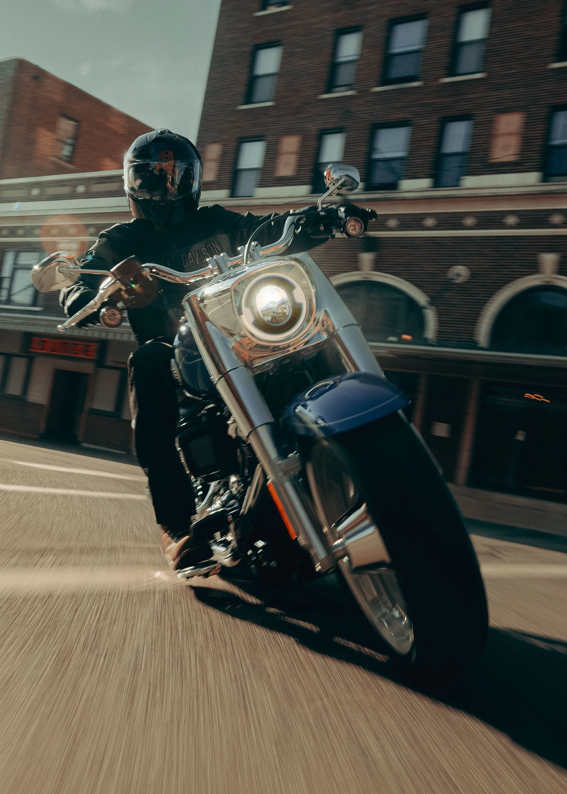 Harley-Davidson Fat Boy 117 2025, ficha técnica Fat Boy 117, precio Fat Boy 117 México, Harley Davidson Fat Boy especificaciones, cruiser potente, moto custom Harley, Milwaukee-Eight 117, comparativa Fat Boy vs Chief, motocicleta estilo retro, Harley Fat Boy torque.