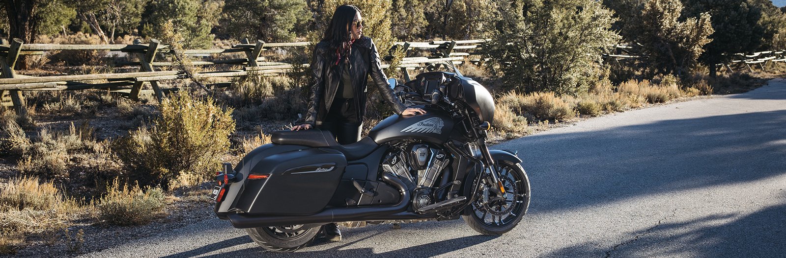 Indian Chieftain PowerPlus 2025, ficha técnica Chieftain PowerPlus, motocicleta touring Indian, precio Indian Chieftain México, especificaciones PowerPlus 108, comparativa Indian vs Harley-Davidson, tecnología RideCommand, torque Indian Chieftain, cruiser americana 2025, Indian Motorcycles México.