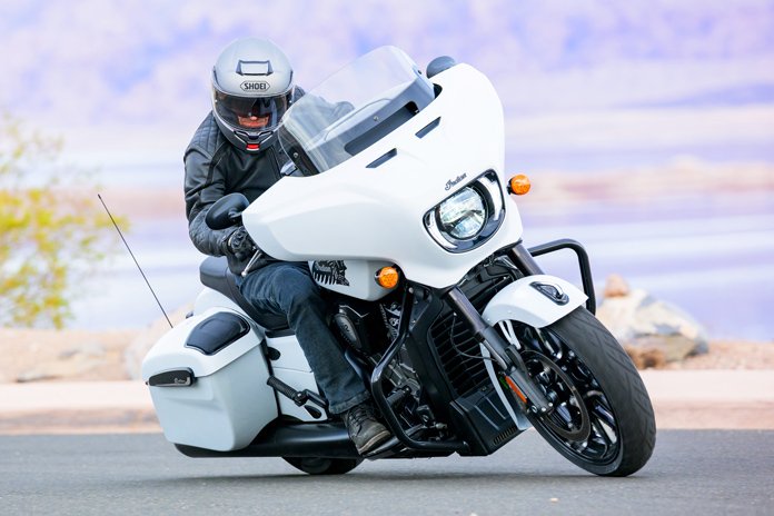 Indian Chieftain PowerPlus 2025, ficha técnica Chieftain PowerPlus, motocicleta touring Indian, precio Indian Chieftain México, especificaciones PowerPlus 108, comparativa Indian vs Harley-Davidson, tecnología RideCommand, torque Indian Chieftain, cruiser americana 2025, Indian Motorcycles México.
