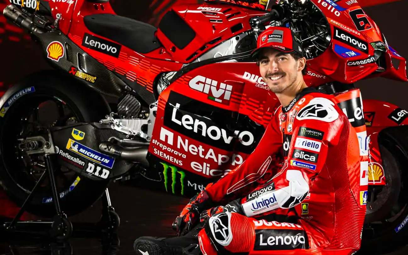 Bagnaia crítica Ducati GP25, problemas horquilla Ducati MotoGP, Bagnaia suspensión delantera Ducati, horquilla Öhlins MotoGP, Pecco Bagnaia GP25 2025, fallas Ducati MotoGP 2025, ajustes técnicos Ducati Bagnaia, desempeño Ducati curvas rápidas, Ducati GP25 problemas dirección, reacción Ducati a Bagnaia