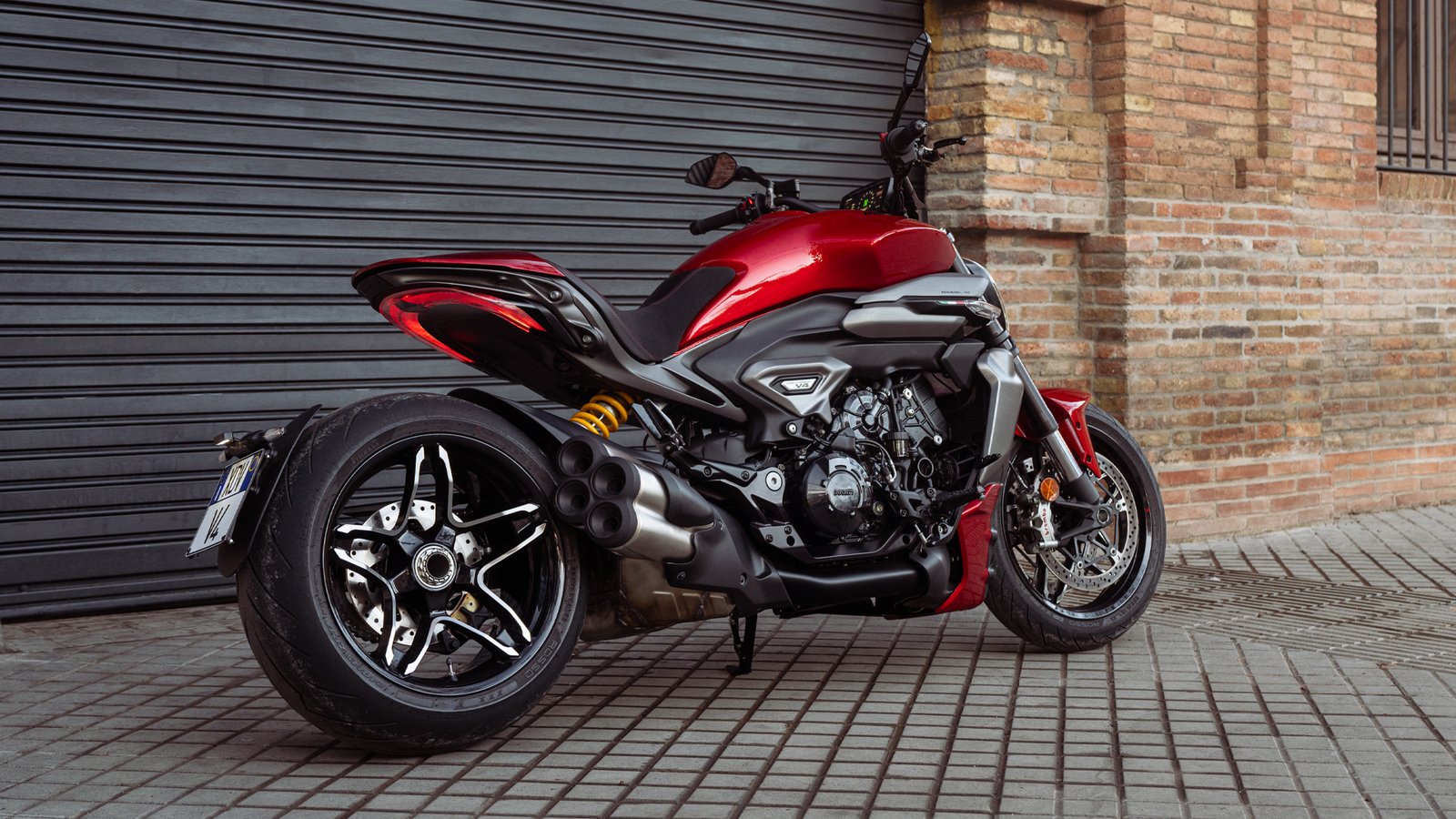 Ducati XDiavel V4 2025, ficha técnica XDiavel V4, Ducati cruiser potente, motor Granturismo V4, comparativa power cruiser, XDiavel vs V‑Rod, cruiser deportivo Ducati, XDiavel características, Ducati México 2025, motocicleta premium Ducati.