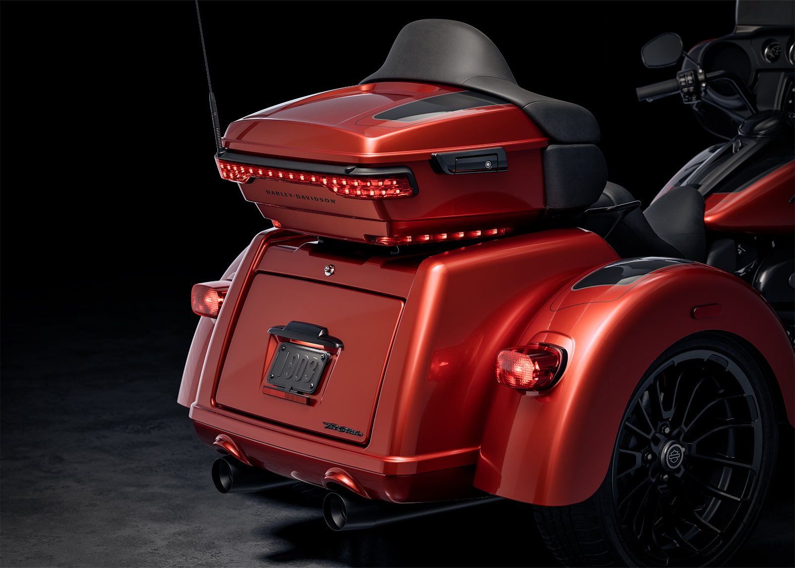 Harley-Davidson Tri Glide Ultra 2025, ficha técnica trike Harley, trike touring 2025, Milwaukee-Eight 114, Trip Glide Ultra specs, booms GTS sistema, Rider Safety Enhancements, trike con reverse eléctrico, trike comparativa Can-Am, trike Indian vs Harley