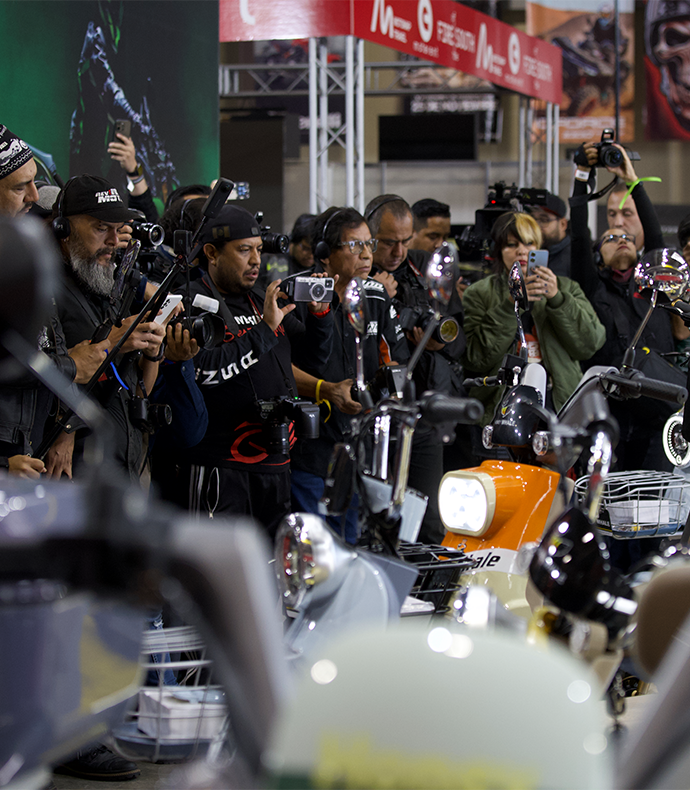 SIMM 2025 CDMX, Salón de la Moto Expo Santa Fe, pruebas de manejo motos 2025, freestyle moto acrobacias, custom quest concurso motos, moto voladora México, test rides eléctricas SIMM, rodada Pasión por la Seguridad, pasarela Biker Street Wear, expos IMMN marcas motos CDMX