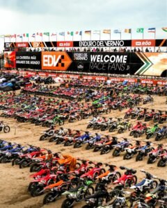 Enduro del Verano Villa Gesell 2025, récord inscripciones Enduro del Verano, Joaquín Poli campeón Enduro 2025, Nahuel Coleur quad campeón 2025, más de 150.000 espectadores enduro, freestyle Monster Energy Gesell, competencia arena Latinoamérica, EDV 30° edición récord, carrera motos y quads Argentina, eventos motociclismo 2025 Latinoamérica
