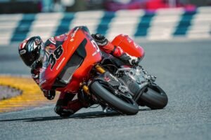Harley-Davidson MotoGP 2026, nueva serie de carreras Harley-Davidson, Harley Road Glide carreras, campeonato Harley-Davidson MotoGP, alianza Harley-Davidson y MotoGP, eventos Harley-Davidson 2026, competencias MotoGP con Harley-Davidson, MotoGP 2026 nuevas categorías, carreras Harley-Davidson Europa América, Harley-Davidson racing MotoGP Dorna