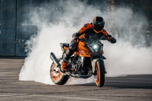 ventas KTM 2025 global, KTM México 2025 nuevos modelos, KTM 390 Duke 2025, KTM 1290 Super Duke R, KTM is Back campaña, motos KTM más vendidas, KTM reestructuración financiera 2025, KTM crecimiento Latinoamérica, nuevos lanzamientos KTM México, KTM 100000 motos vendidas