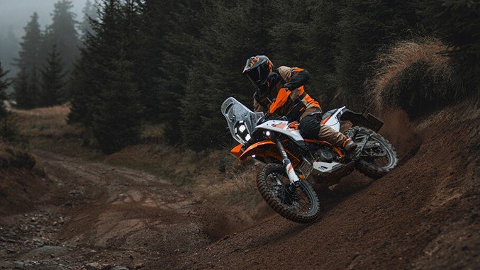 ventas KTM 2025 global, KTM México 2025 nuevos modelos, KTM 390 Duke 2025, KTM 1290 Super Duke R, KTM is Back campaña, motos KTM más vendidas, KTM reestructuración financiera 2025, KTM crecimiento Latinoamérica, nuevos lanzamientos KTM México, KTM 100000 motos vendidas