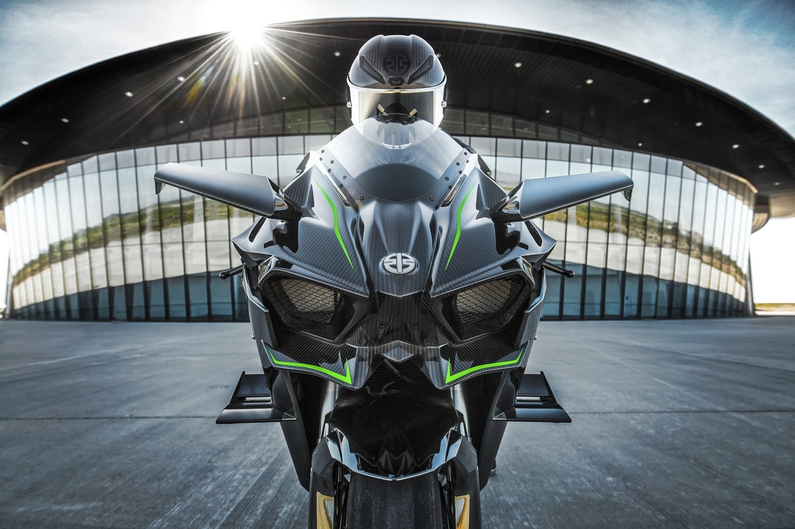 Kawasaki Ninja H2R 2025, ficha técnica H2R, hiperdeportiva sobrealimentada, Ninja H2R specs, Kawasaki supercharged bike, H2R pista-only, potencia 321 hp moto, KCMF Kawasaki, electrónica IMU H2R, moto más rápida del mundo, Kawasaki ABS Pro, Kawasaki launch control, aerodinámica carbono H2R.