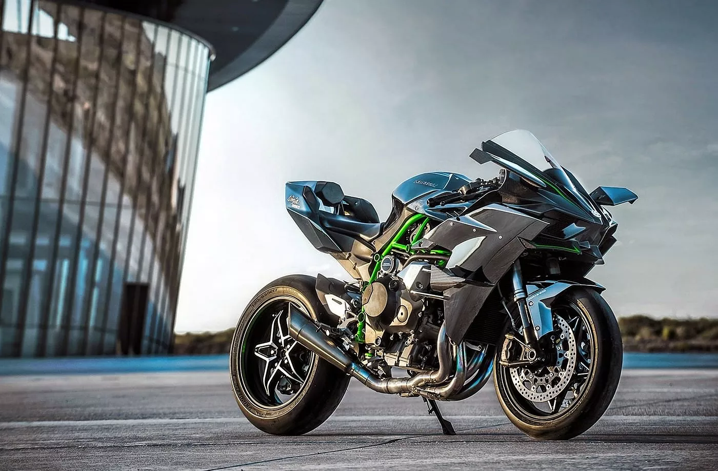 Kawasaki Ninja H2R 2025, ficha técnica H2R, hiperdeportiva sobrealimentada, Ninja H2R specs, Kawasaki supercharged bike, H2R pista-only, potencia 321 hp moto, KCMF Kawasaki, electrónica IMU H2R, moto más rápida del mundo, Kawasaki ABS Pro, Kawasaki launch control, aerodinámica carbono H2R.