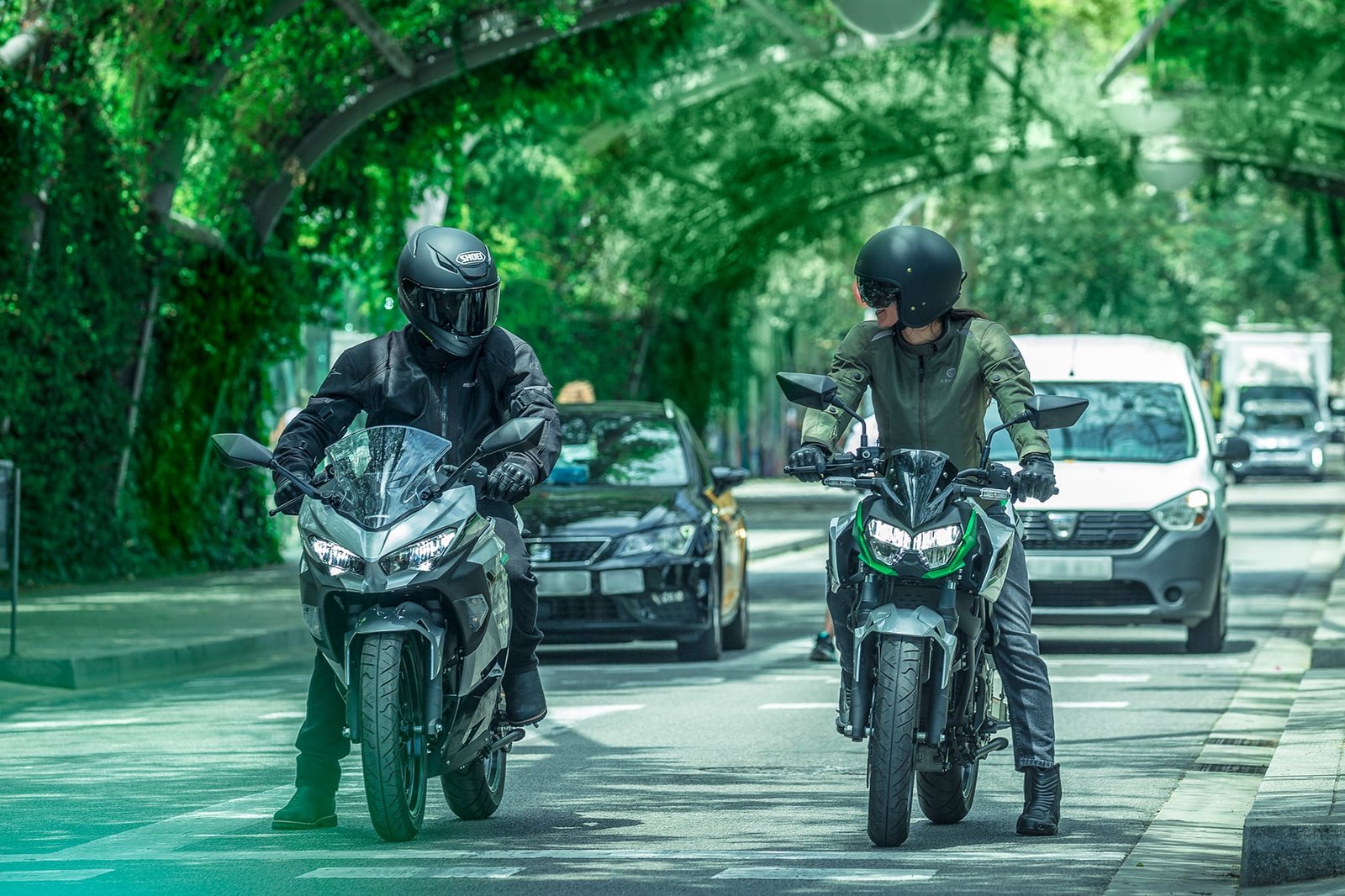 Kawasaki motos eléctricas 2025, Ninja e-1 precio México, Z e-1 eléctrica ficha técnica, moto híbrida Kawasaki 2025, Kawasaki Elektrode niños, motocicleta a hidrógeno Kawasaki, nuevas motos eléctricas Kawasaki, futuro sustentable Kawasaki, Kawasaki México movilidad verde, Kawasaki Ninja eléctrica 2025