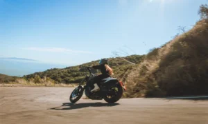 scooter eléctrico Harley 2026, LiveWire México lanzamiento, Harley-Davidson eléctrico precio, moto eléctrica urbana premium, scooter LiveWire especificaciones, movilidad eléctrica 2026 México, Harley scooter urbano, motos eléctricas con carga rápida, torque eléctrico scooter, LiveWire vs Zero vs NIU