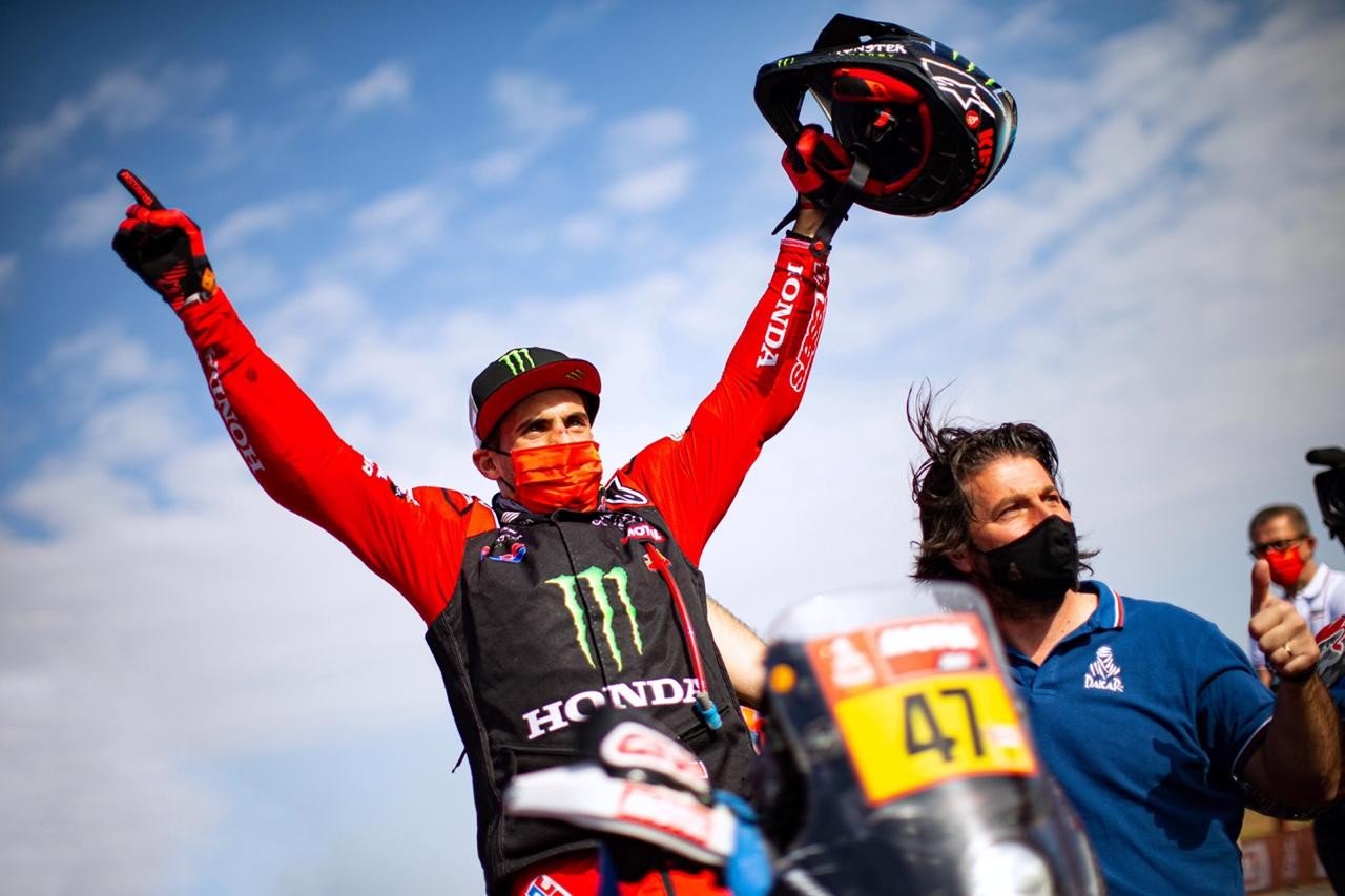 Kevin Benavides retiro 2025, Kevin Benavides deja las motos, Kevin Benavides Dakar 2021, Kevin Benavides Dakar 2023, hermanos Benavides rally raid, Kevin Benavides piloto coches, motociclismo Dakar Latinoamérica, Luciano Benavides KTM, retiro Kevin Benavides lesión, Dakar 2026 Argentina México