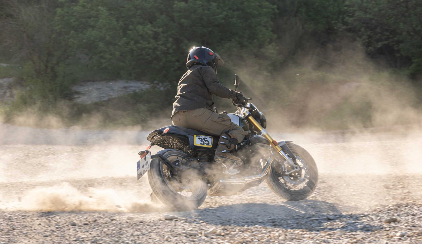 BMW Tracker package R12 nineT, R12 nineT personalización, BMW flat track kit, The Tracker BMW Motorrad, R12 nineT Tracker México, paquete Tracker homologado BMW, BMW custom R12 nineT, accesorios Tracker BMW, BMW roadster flat track, personalización extrema R12 nineT