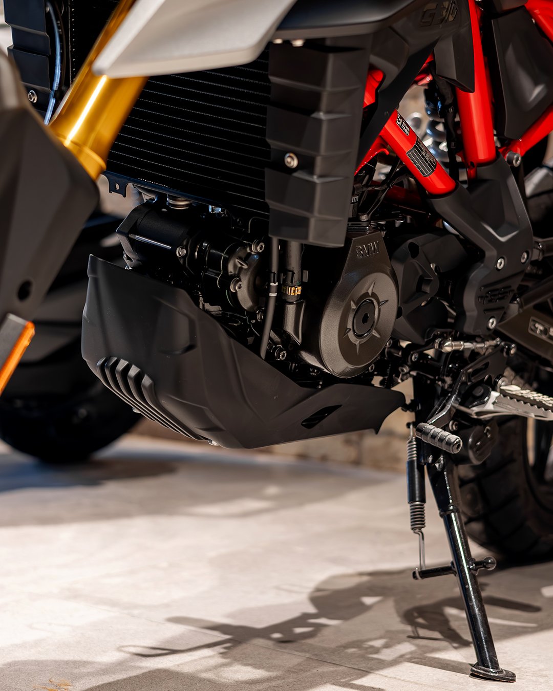 Motocicleta BMW Motorrad G 310 R