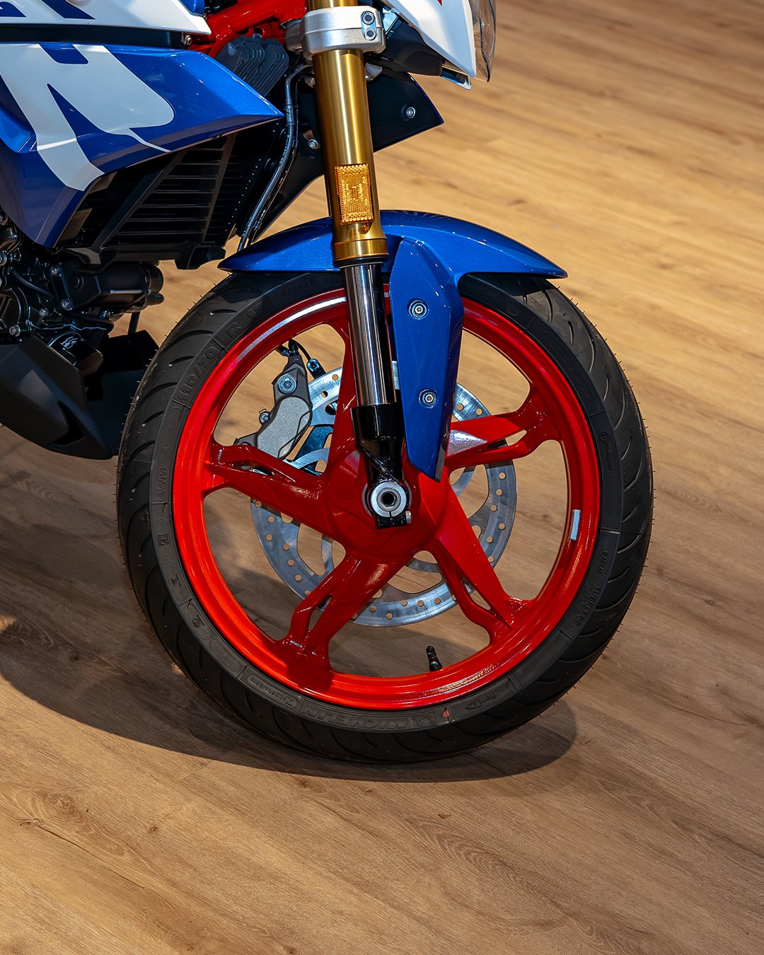 Motocicleta BMW Motorrad G 310 R