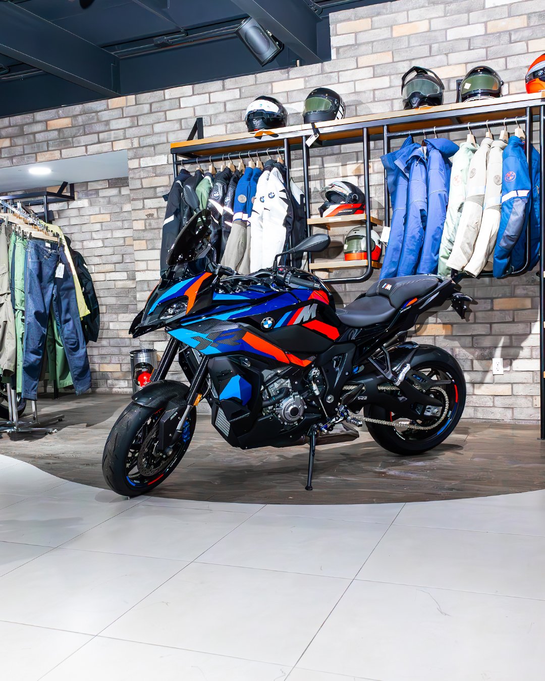 Motocicleta BMW Motorrad G 310 R