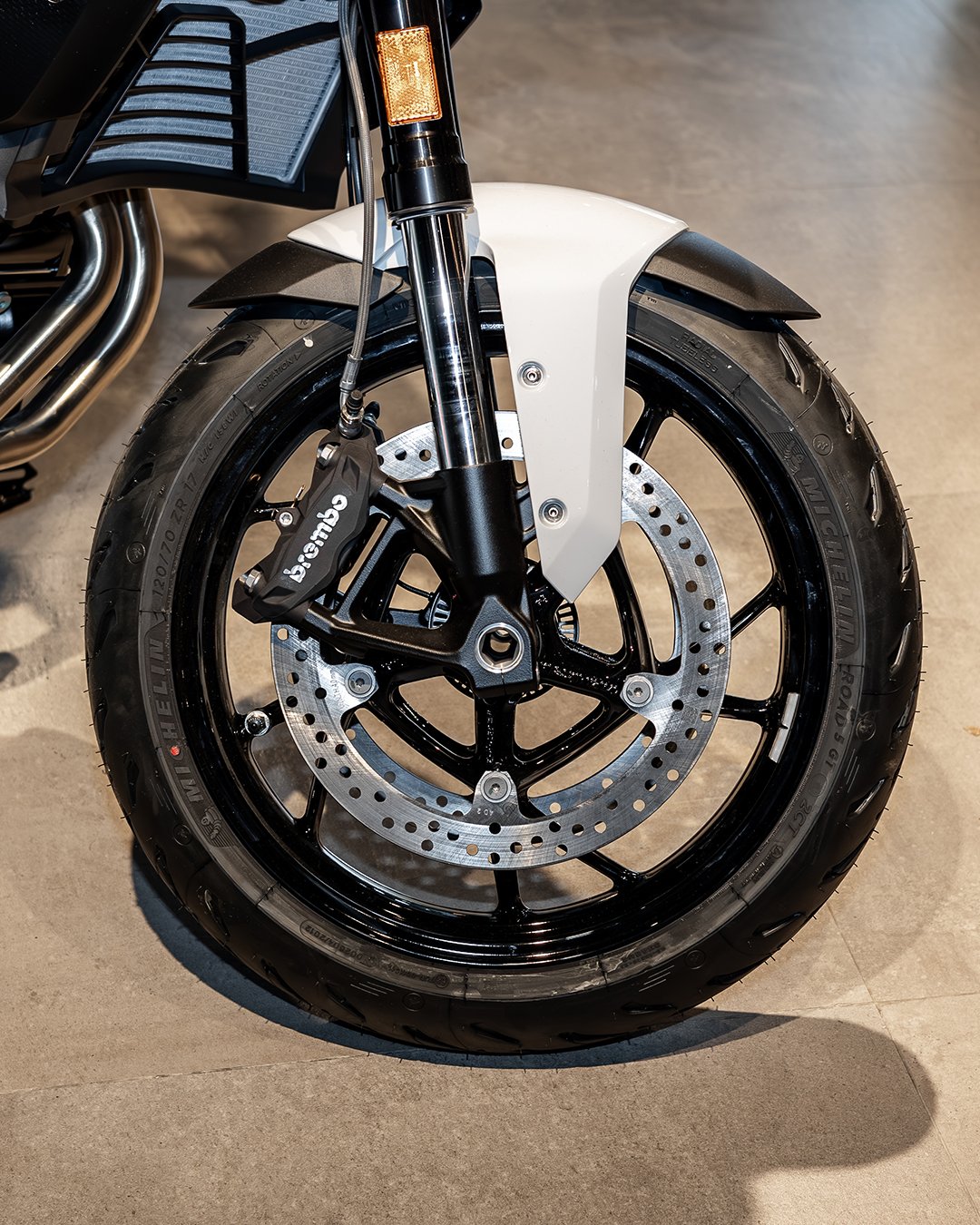 Motocicleta BMW Motorrad G 310 R